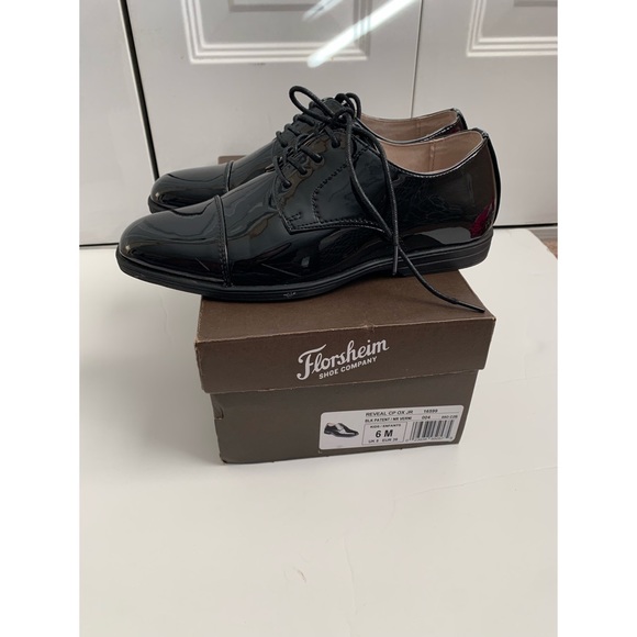 Boys Dress Shoes - Picture 3 of 8